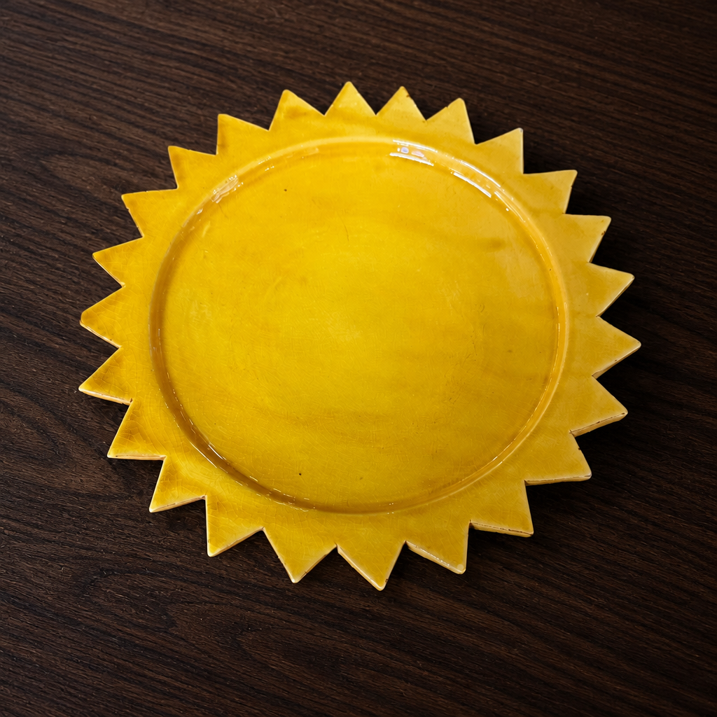 Sun-shaped Ceramic Plate